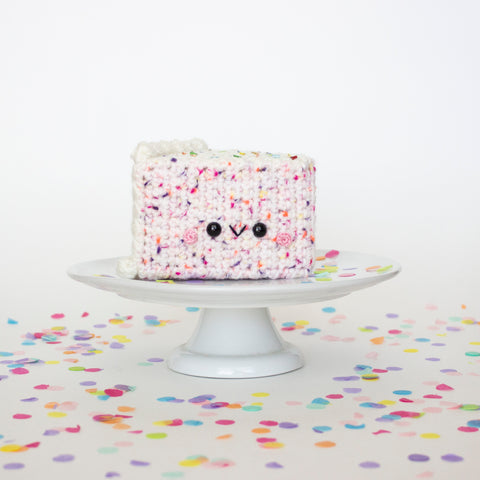 Crochet Pattern: Sprinkles the Funfetti Cake Slice, PDF Amigurumi Pattern