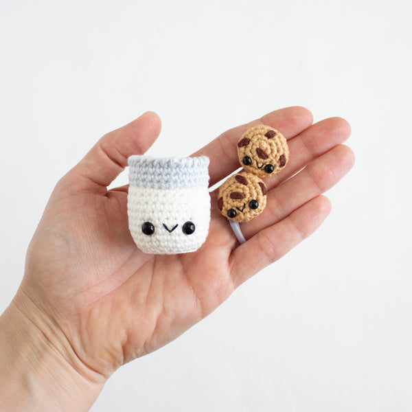 Crochet Pattern: 12 Days of Mini Christmas Amigurumi, PDF Amigurumi Pattern