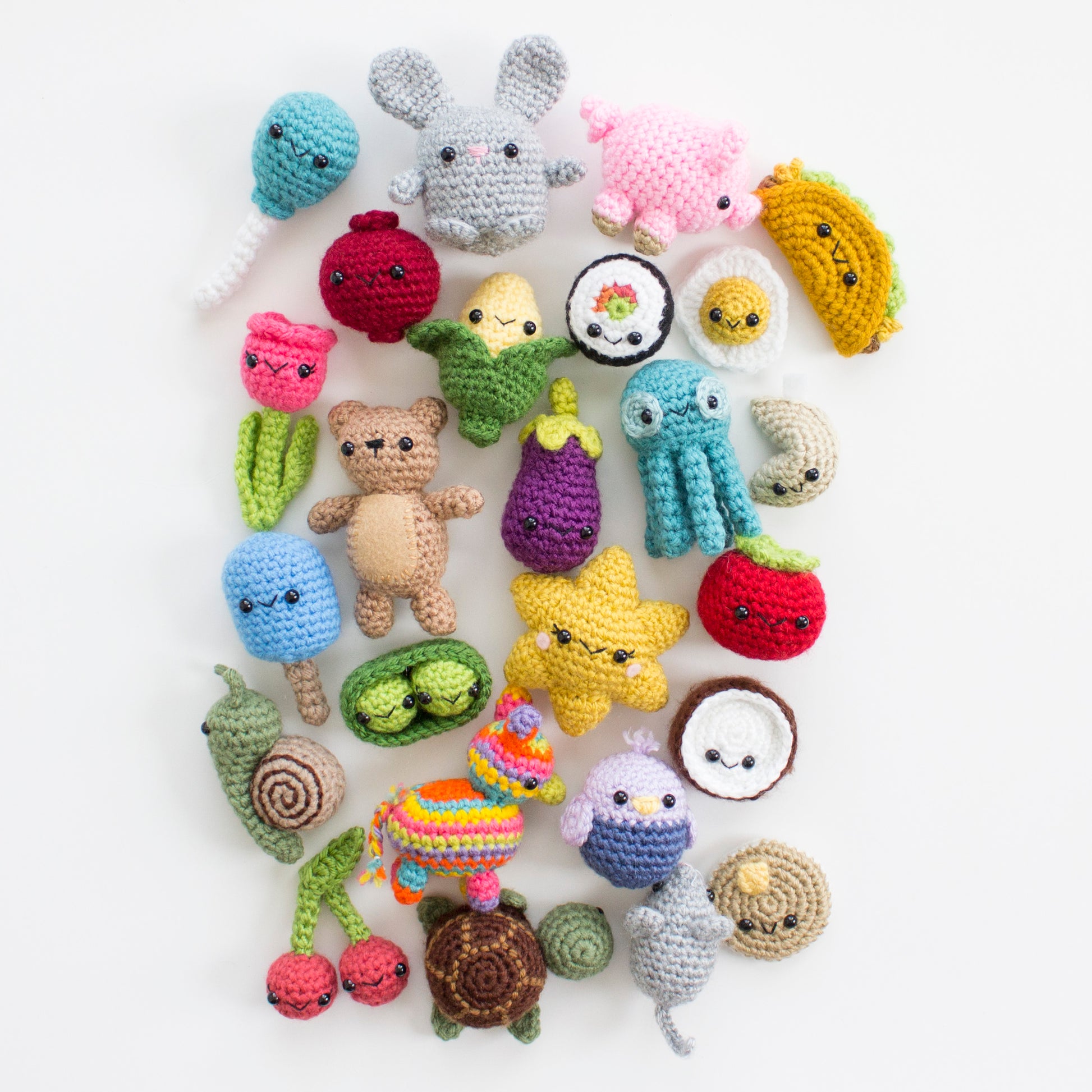 26-50 100 Days of Mini Amigurumi v1 - A Menagerie of Stitches - Lauren Espy