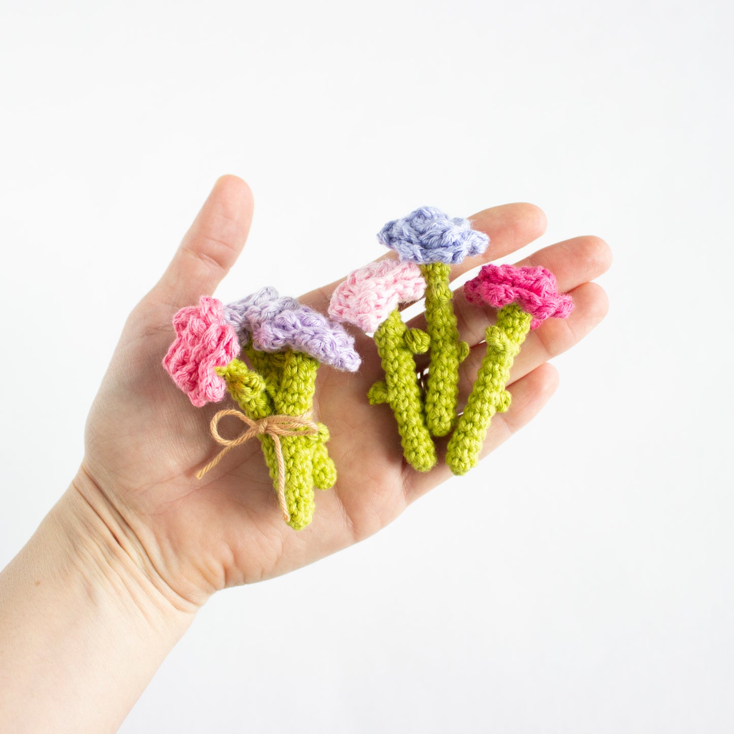 Easy Crochet Flowers Pattern - Amigurumi Bouquet